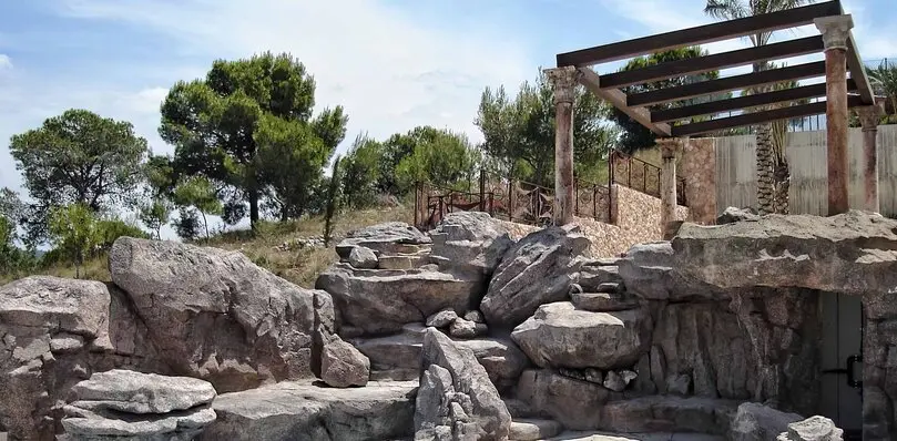 artificial rocks mallorca