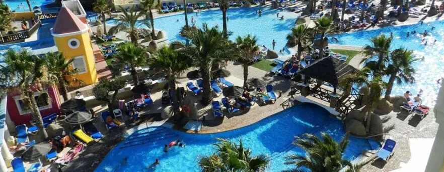 construction of thematic pools, design of themed pools, construction of luxury themed pools.6