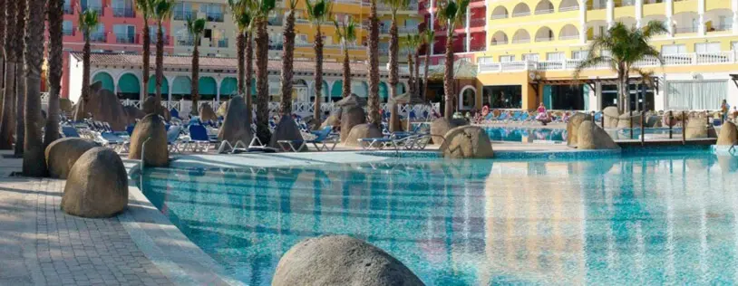 construction of thematic pools, design of themed pools, construction of luxury themed pools.-1