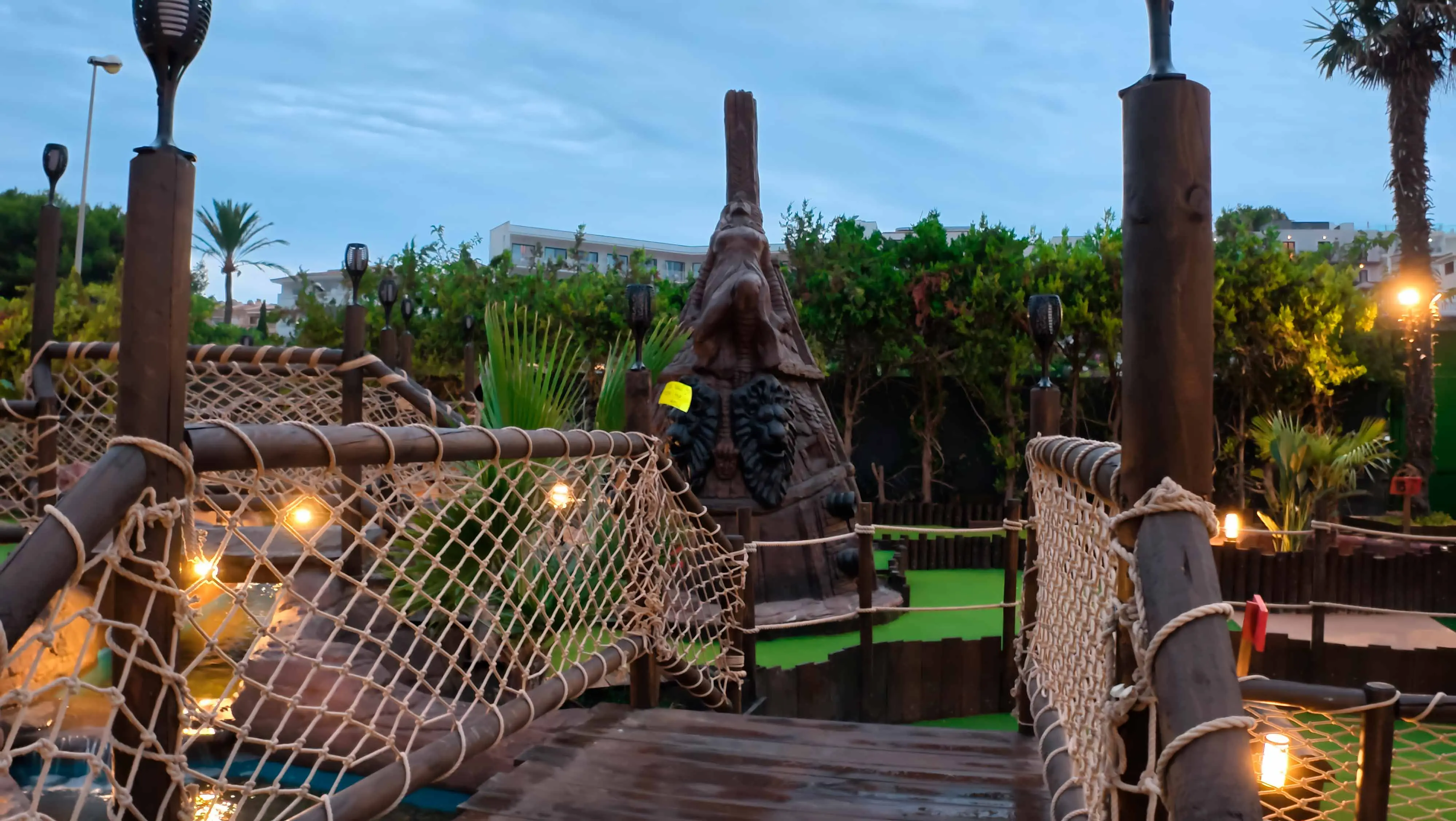 monumental sculptures manufacturer monumental sculptures design