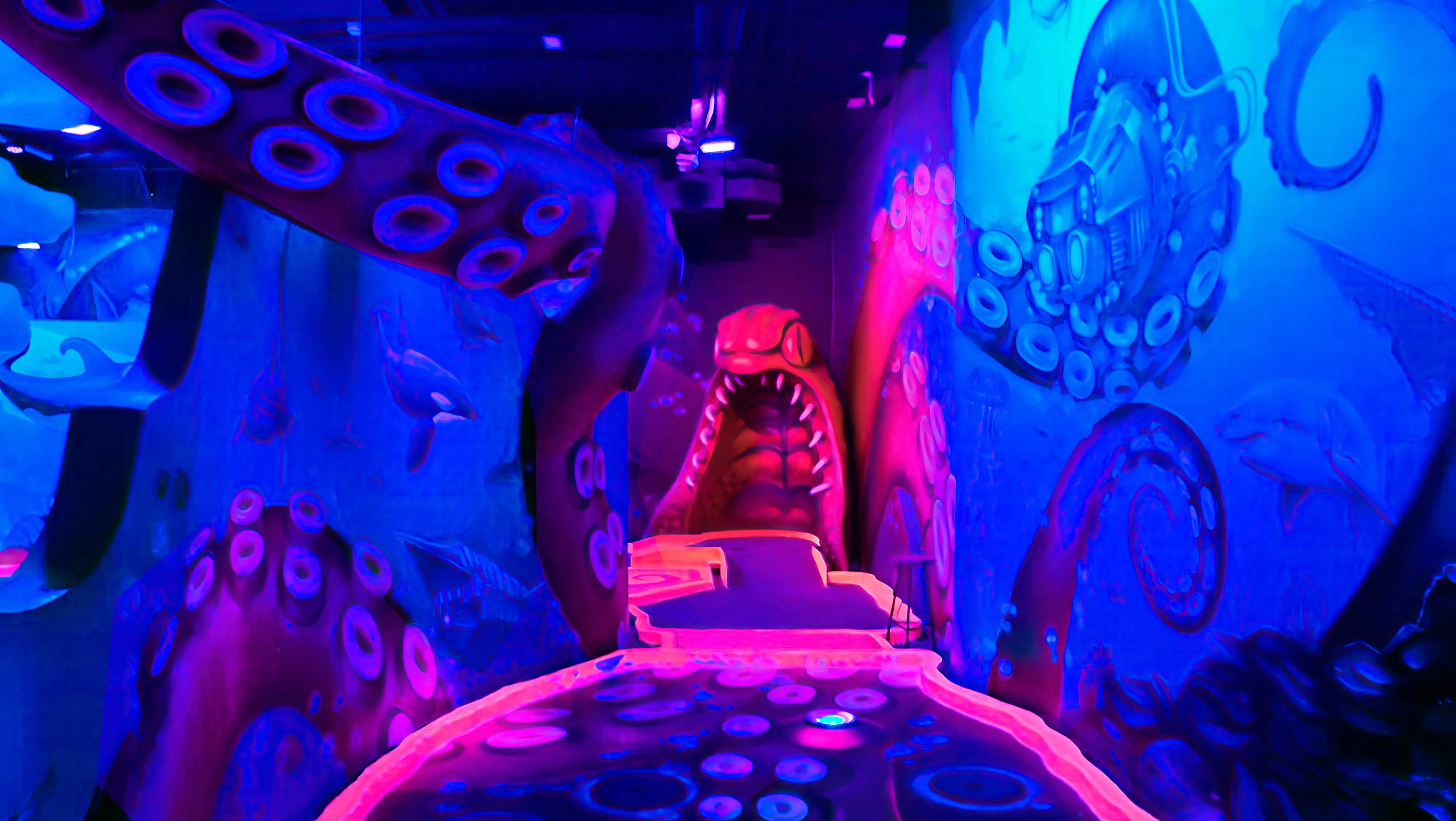 indoor minigolf creation david theming works