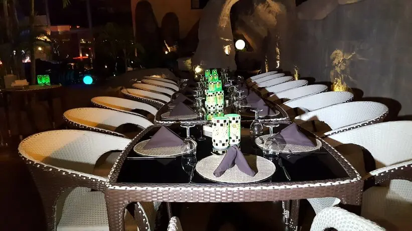 themed pub decor and layout  <br />