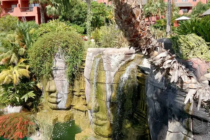 hotel landscape with monumental sculptures  <br />