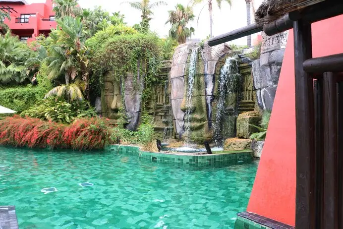  themed environment creation for hotels  <br />