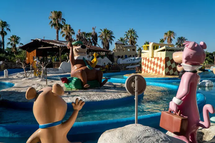 themed architecture for amusement parks 