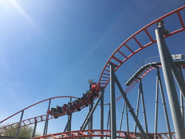 Parque Warner Madrid creative design  <br />