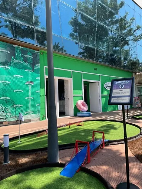 indoor small mini golf design  
