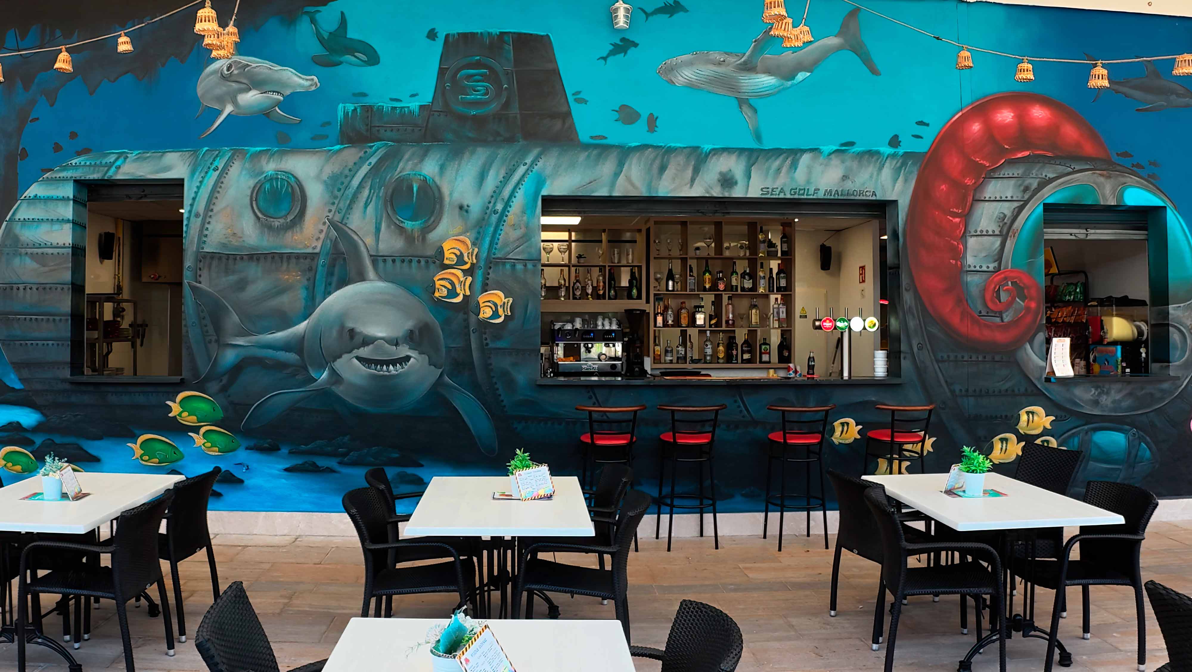 black light mini golf design themed indoor golf