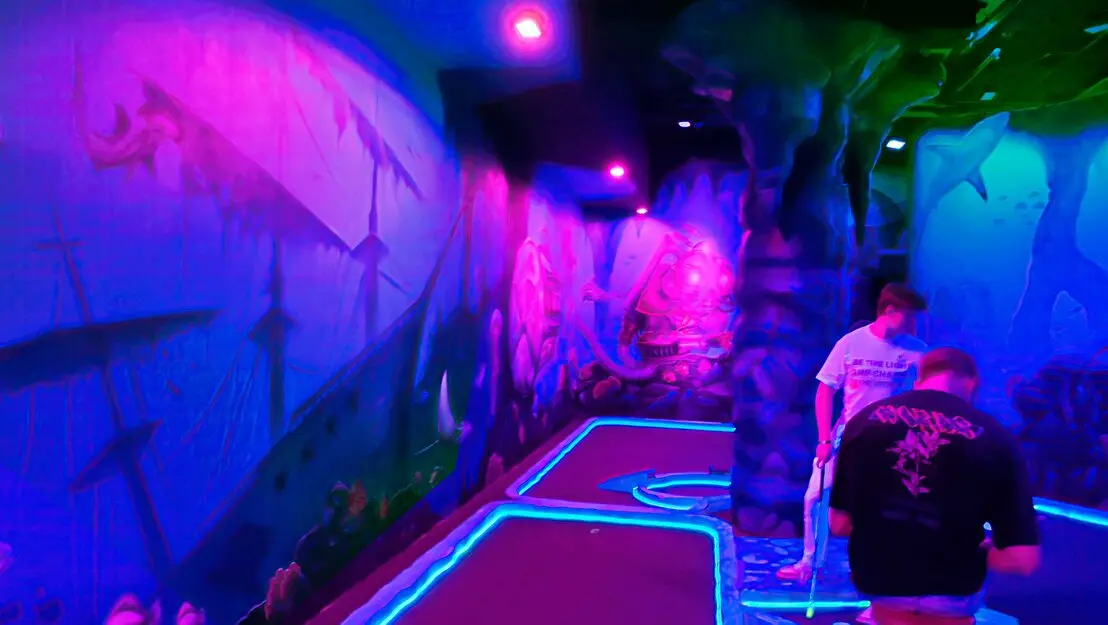 blacklight mini golf design  