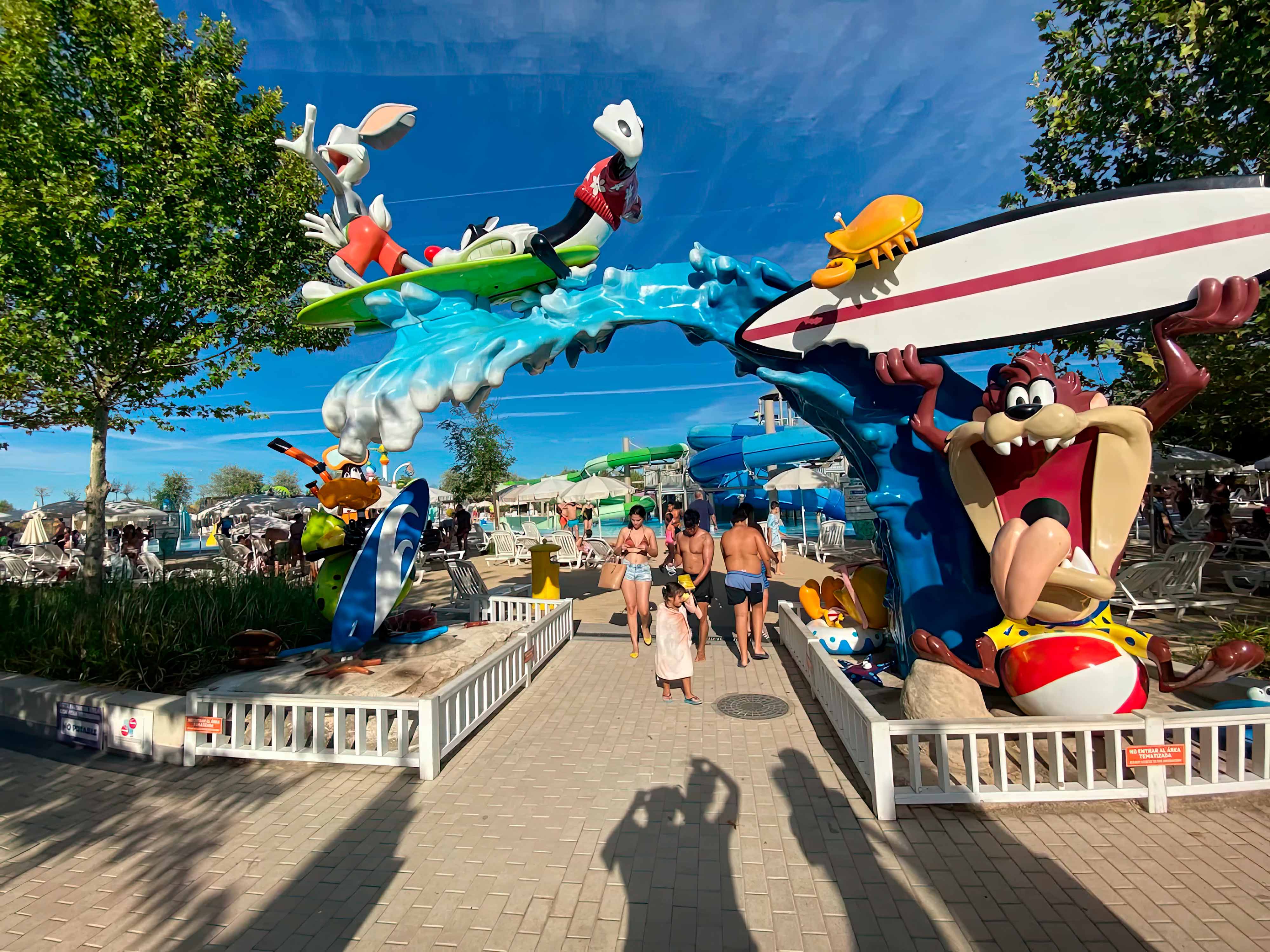 Obra monumental tematizacion y esculturas