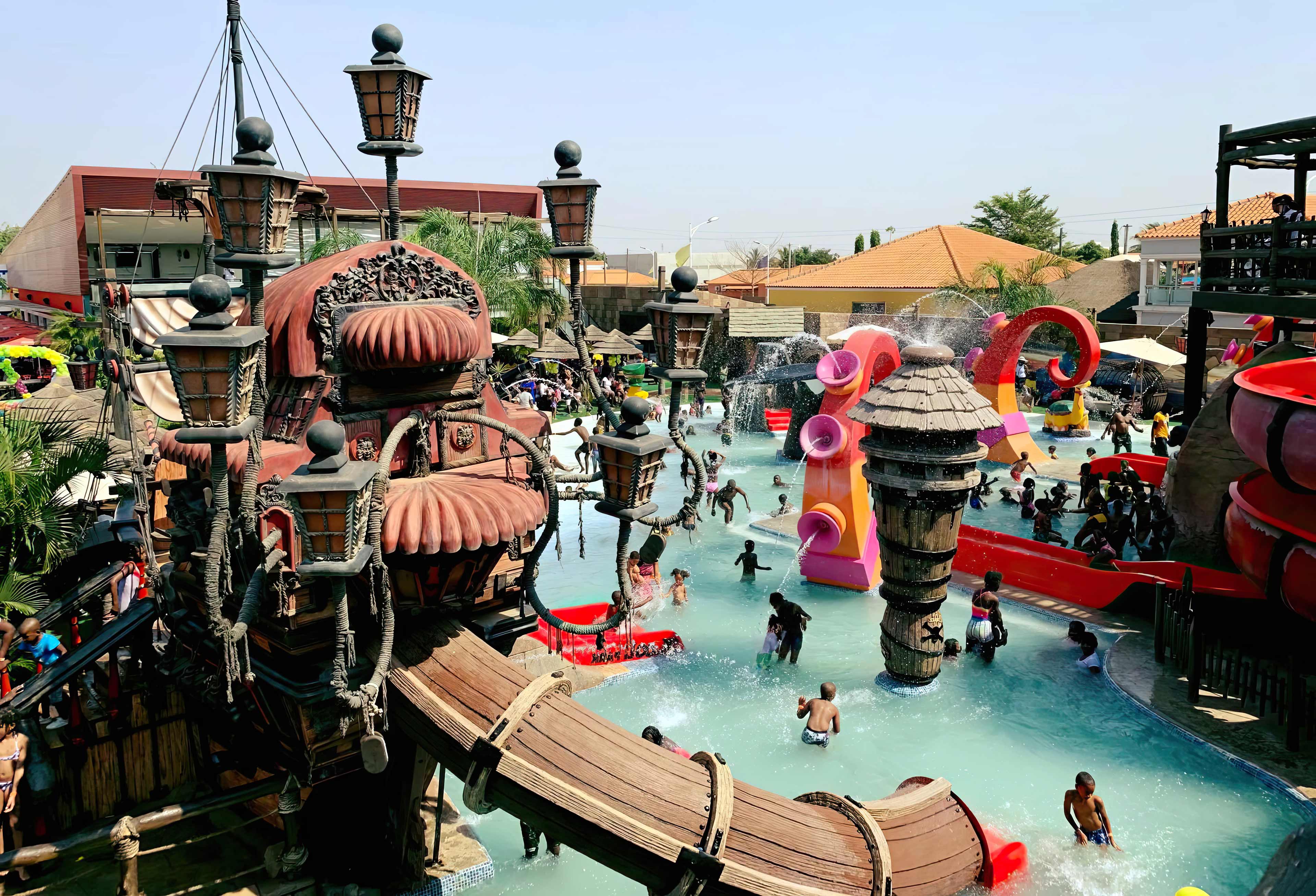 construcción de piscinas tematizadas  