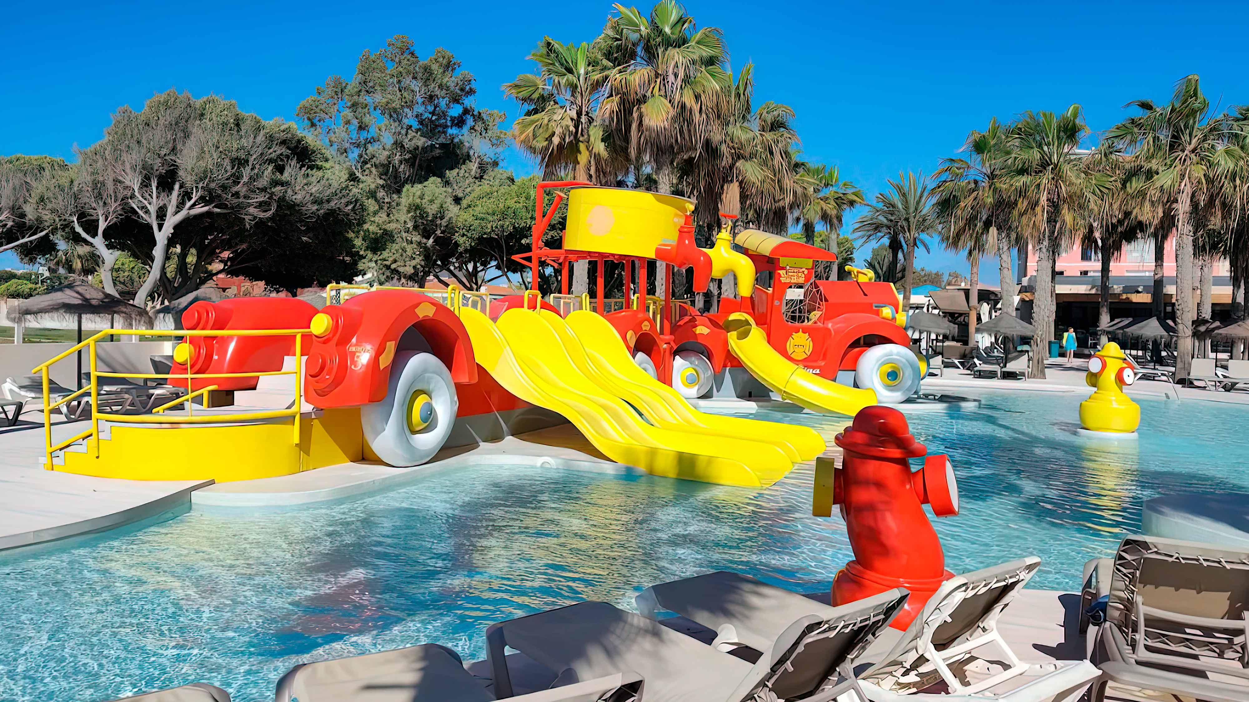 fabricantes de atracciones temáticas para parques acuáticos diseño de estructuras acuáticas para niños