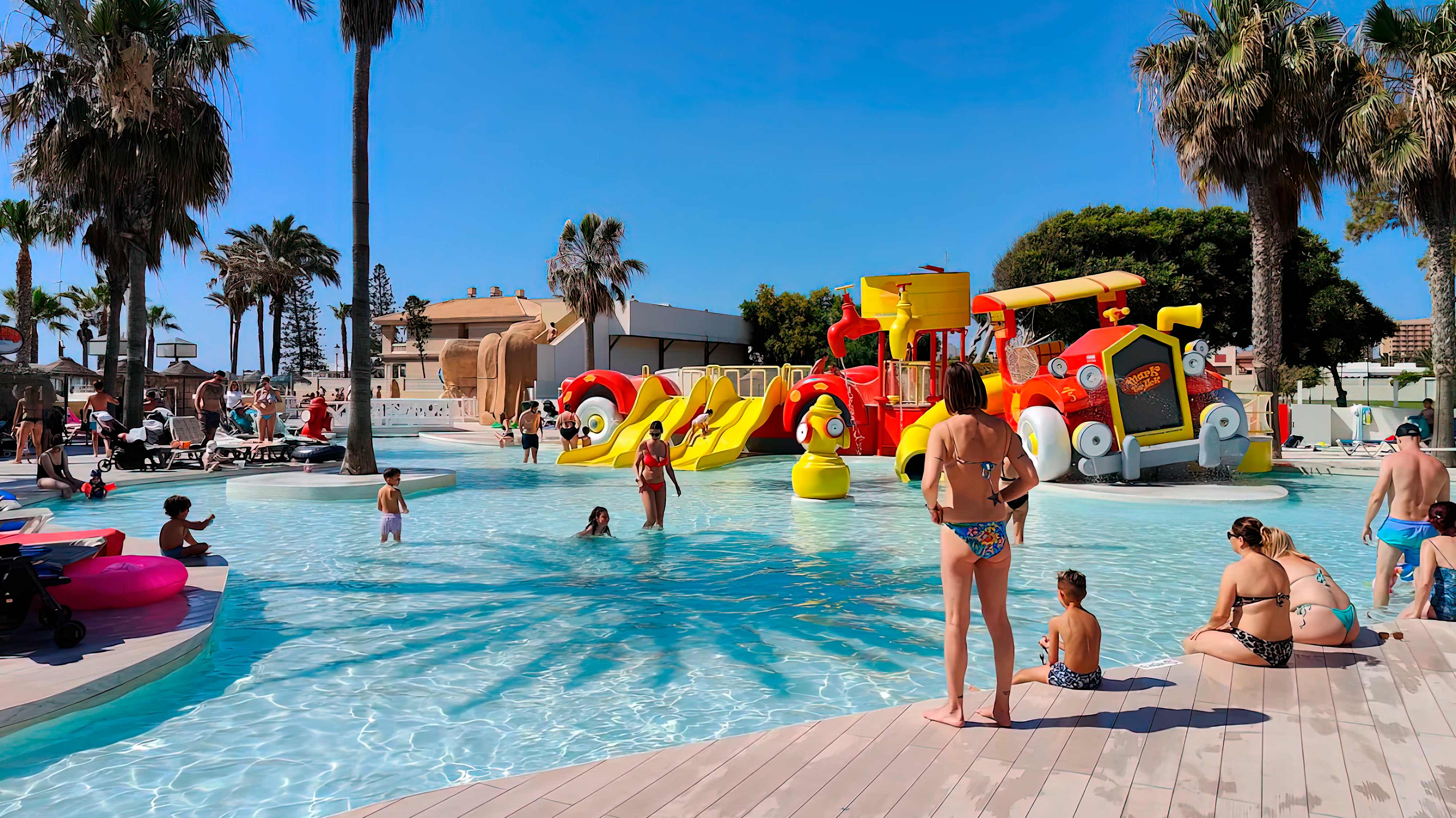 proveedor de juegos de agua infantiles personalizados diseño de estructuras acuáticas para niños